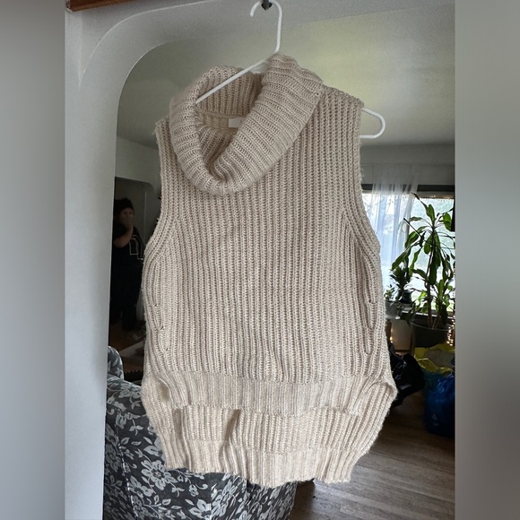Knitted Sweater Vest - Picture 1 of 4